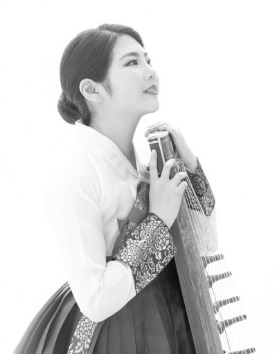 김소민 가야금(현악 수석)